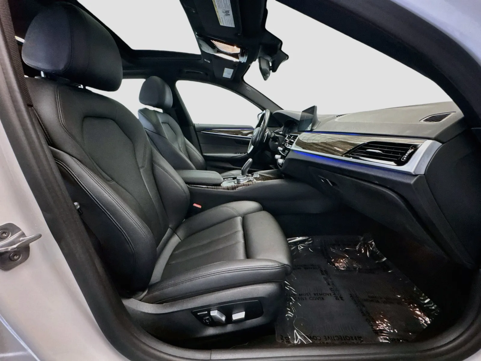 BMW 5 Series photo 20