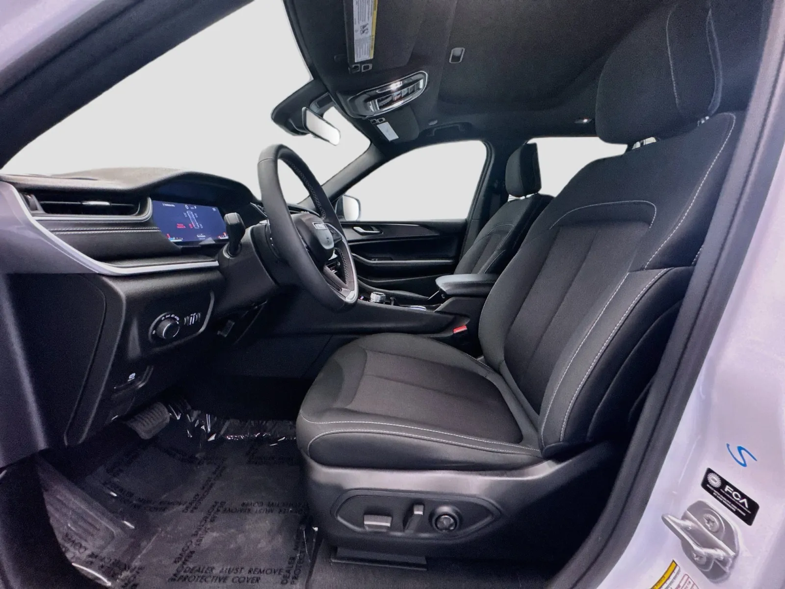Jeep Grand Cherokee photo 13