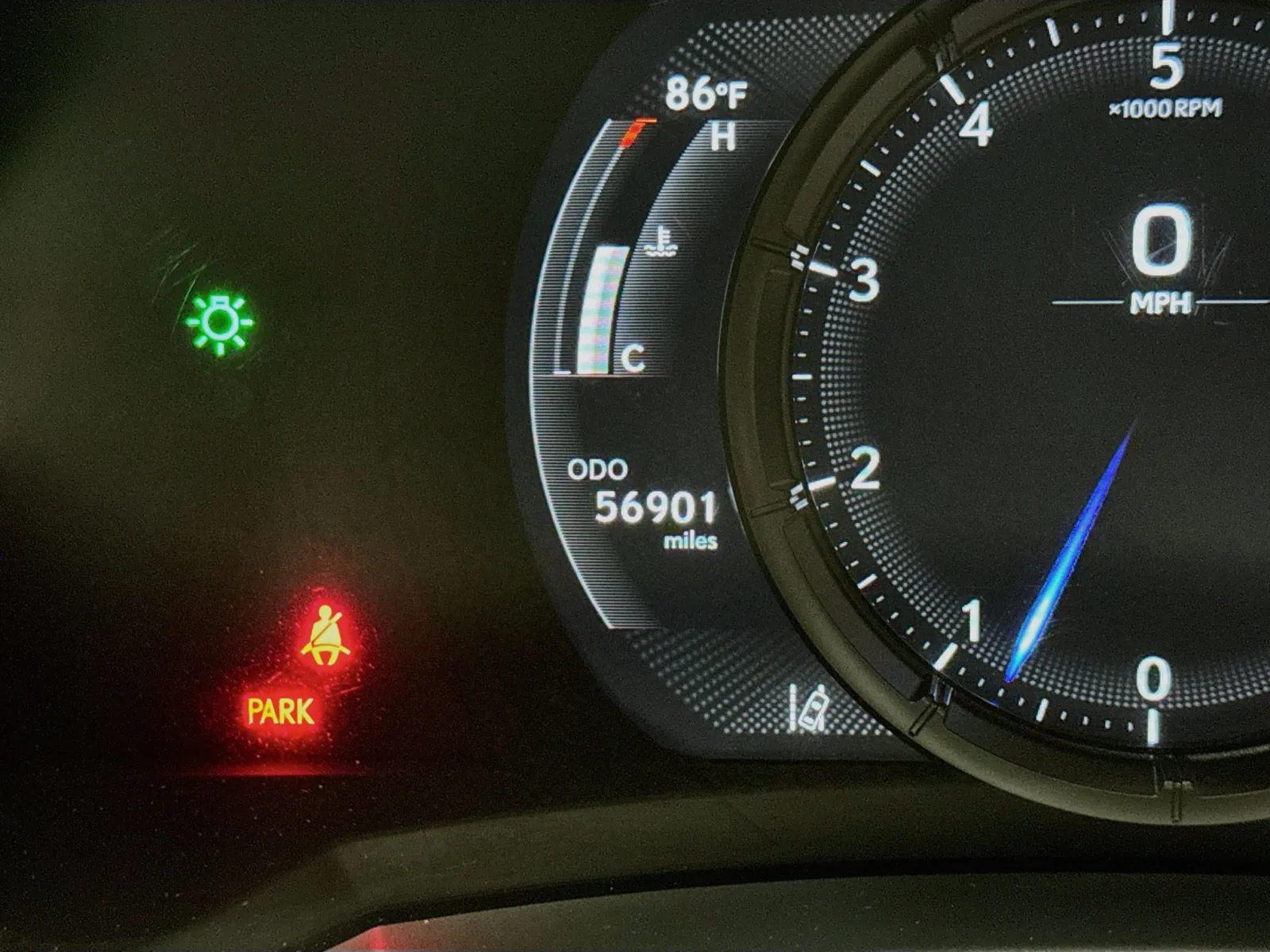 Lexus IS photo 8