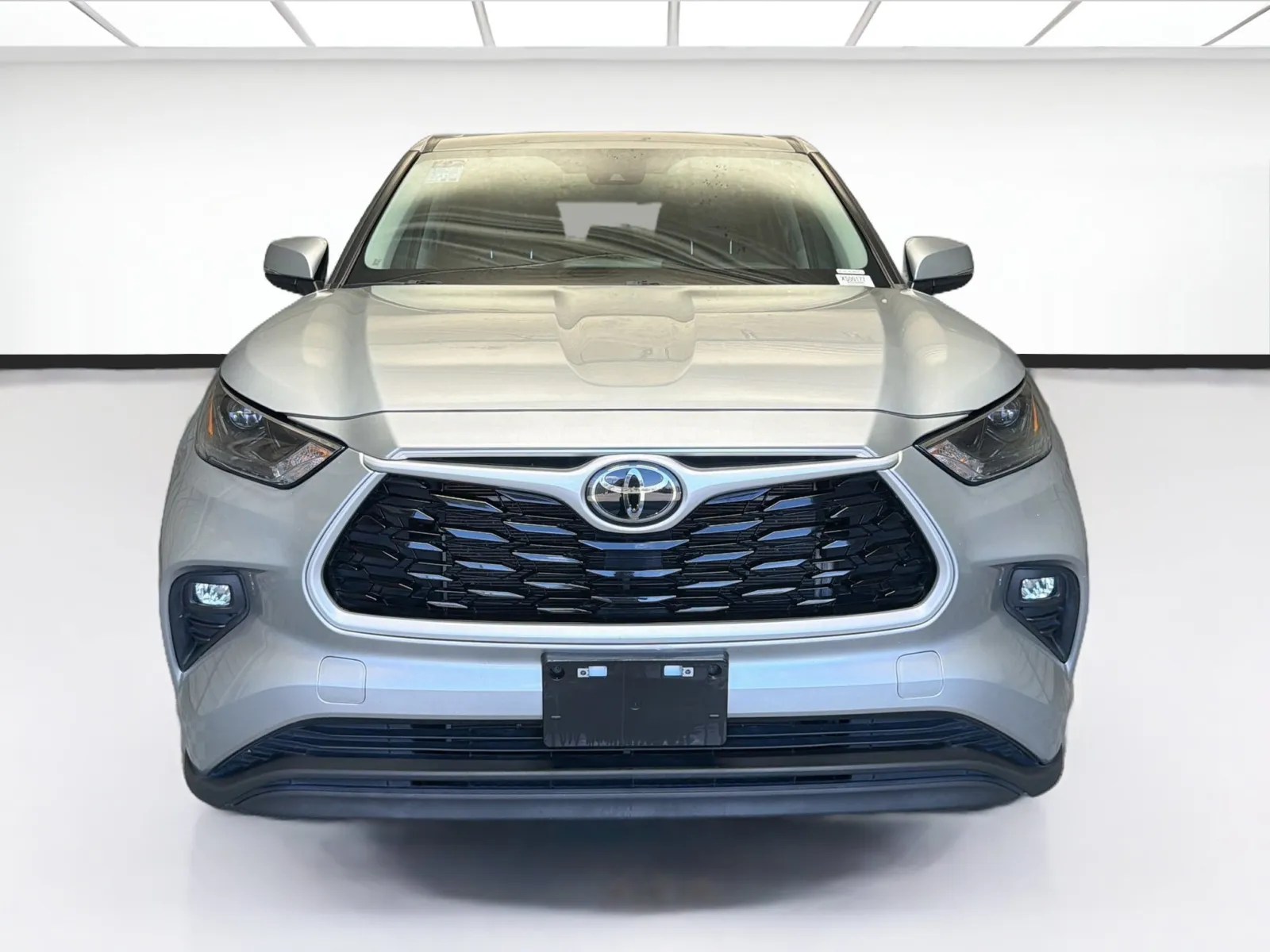 Toyota Highlander photo 2