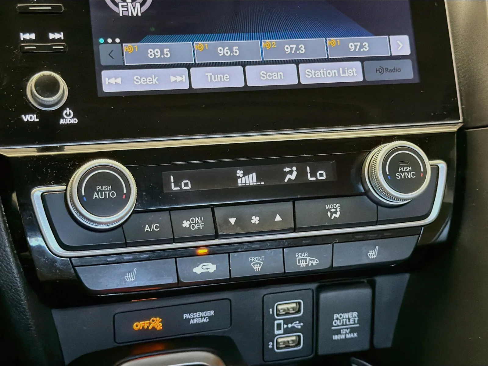 Honda Insight photo 10