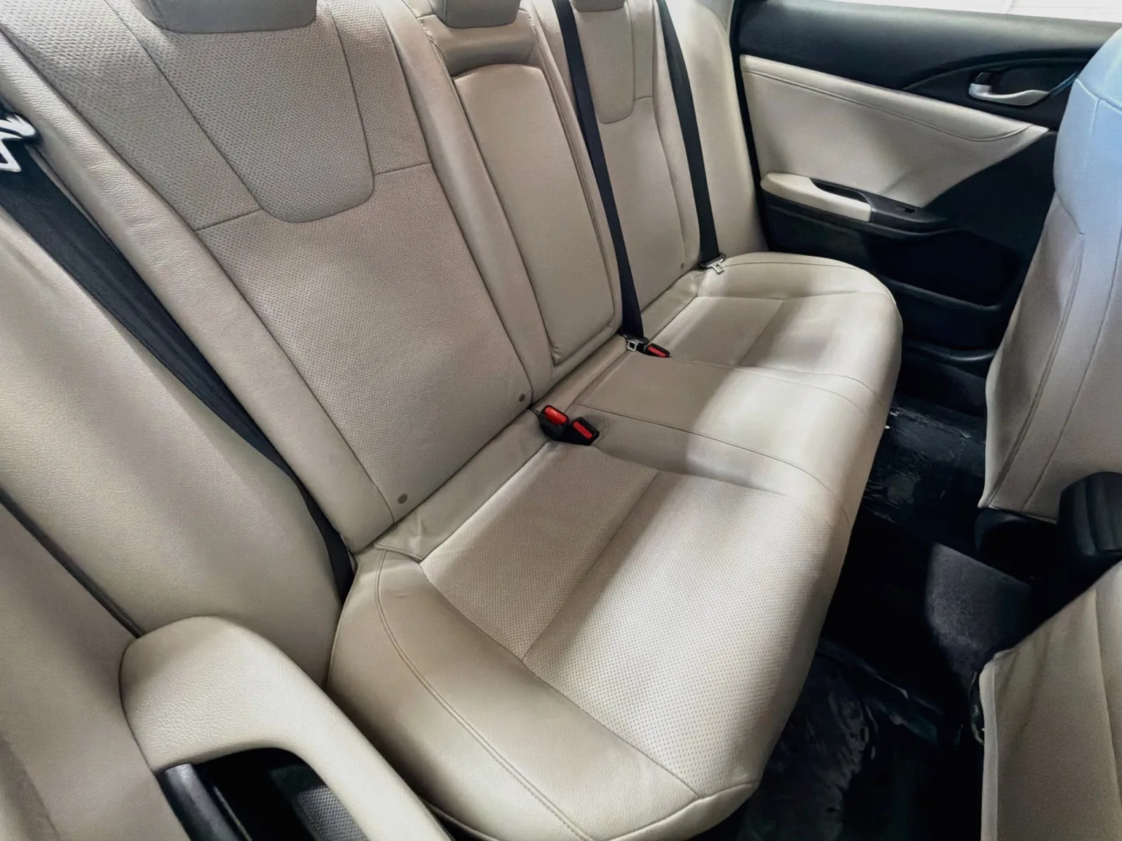 Honda Insight photo 14
