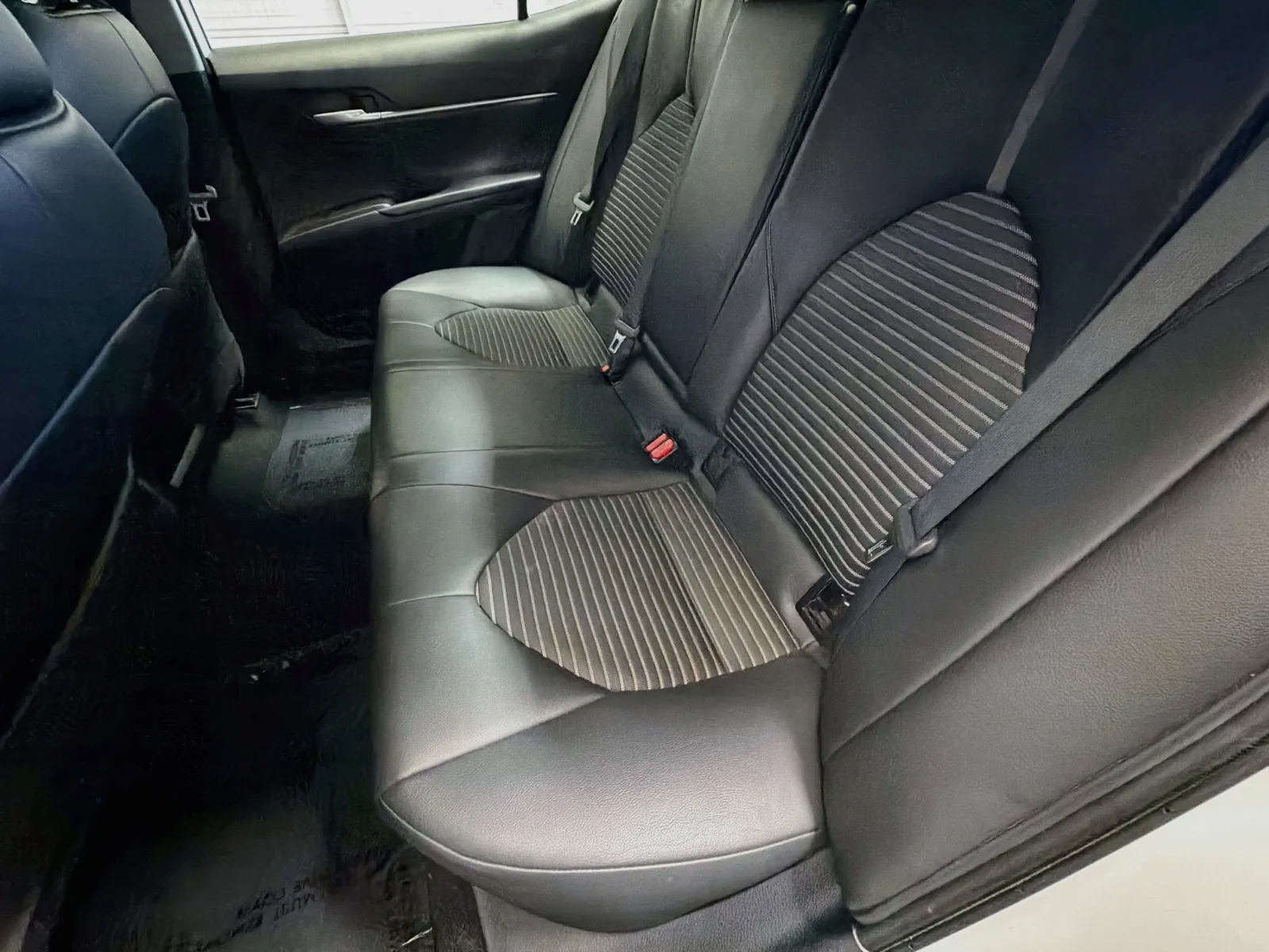 Toyota Camry photo 13