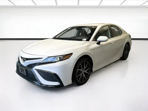 White 2024 Toyota Camry SE for sale in Montclair, CA
