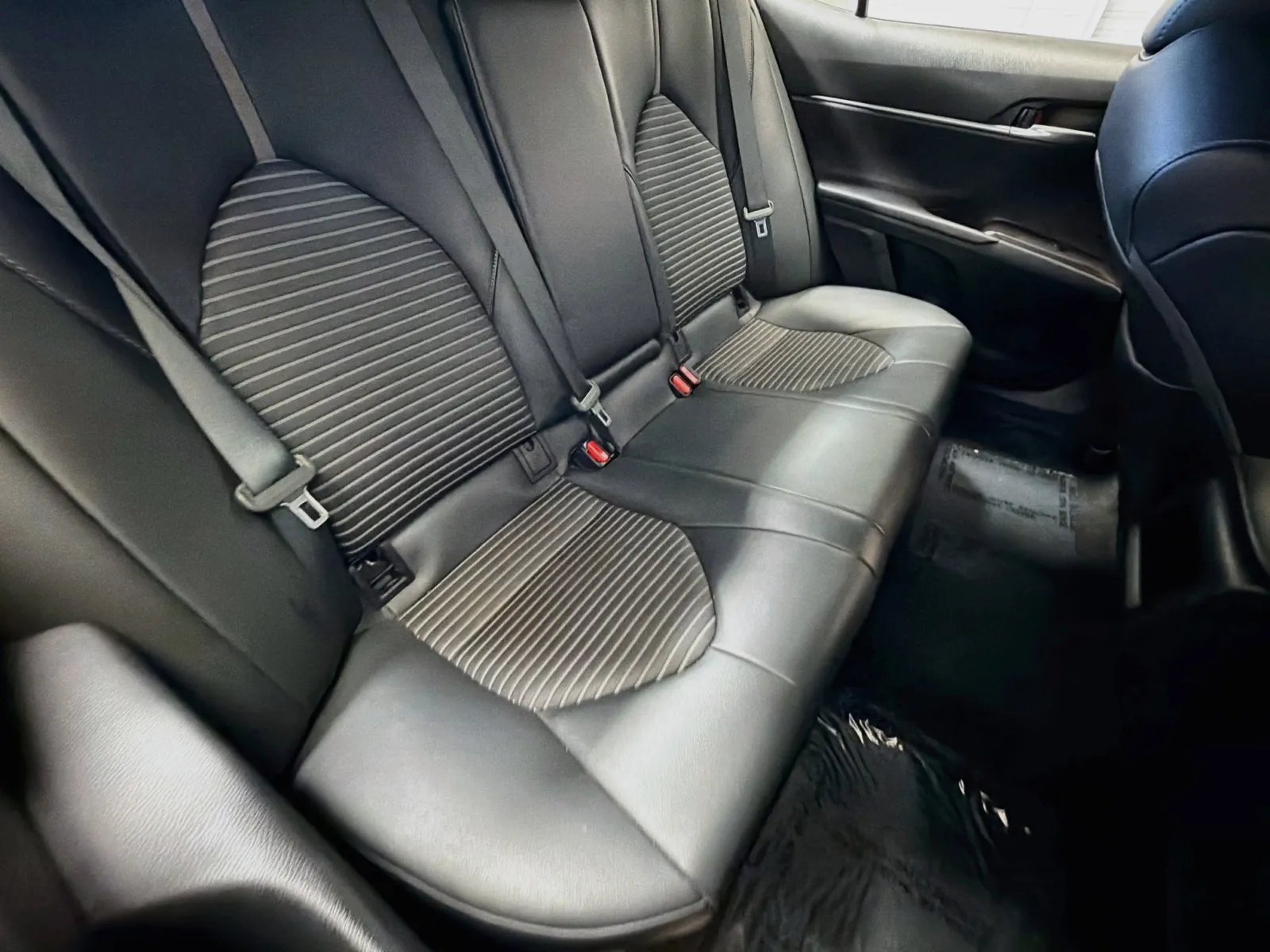 Toyota Camry photo 14