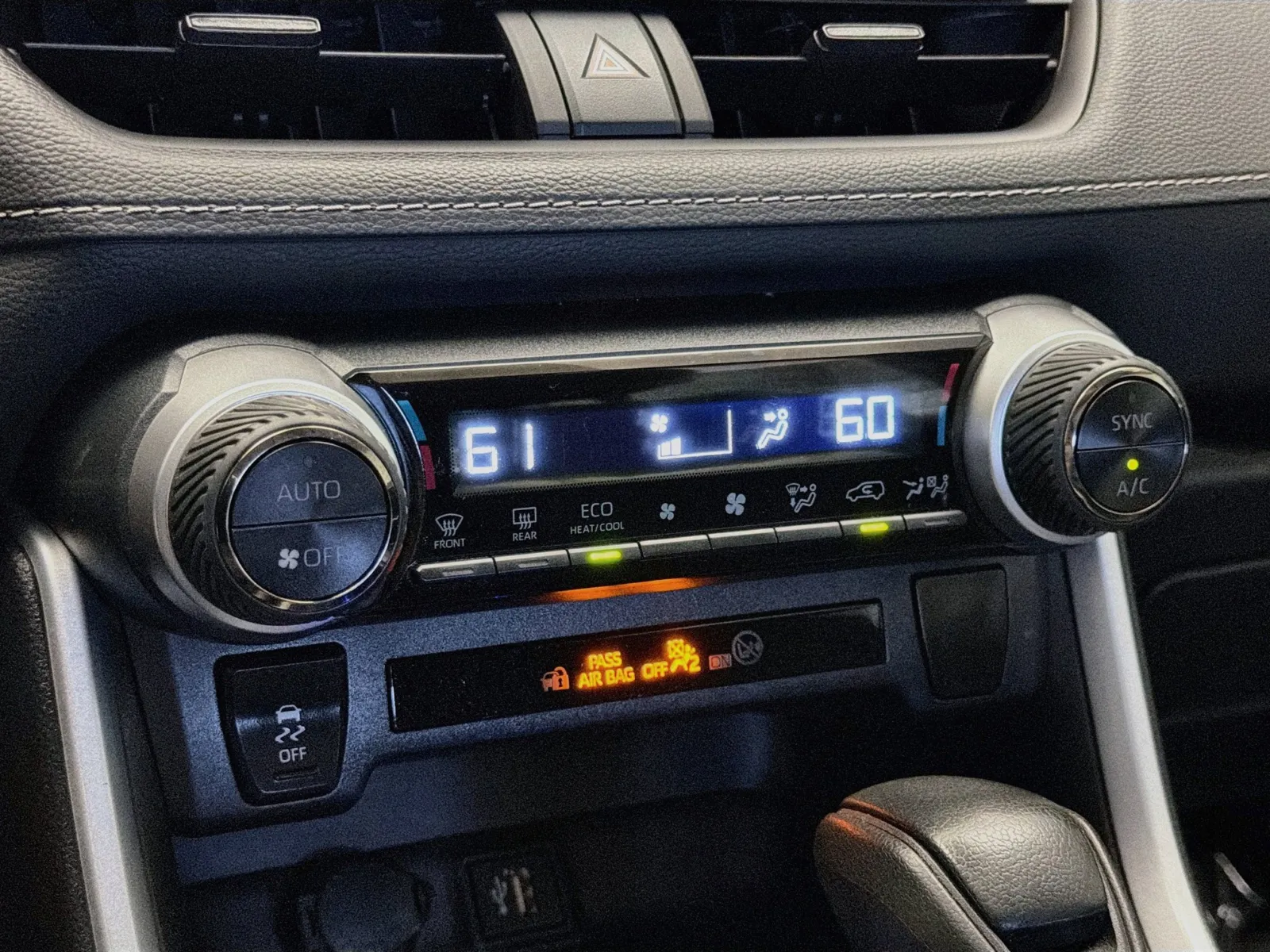 Toyota RAV4 photo 10