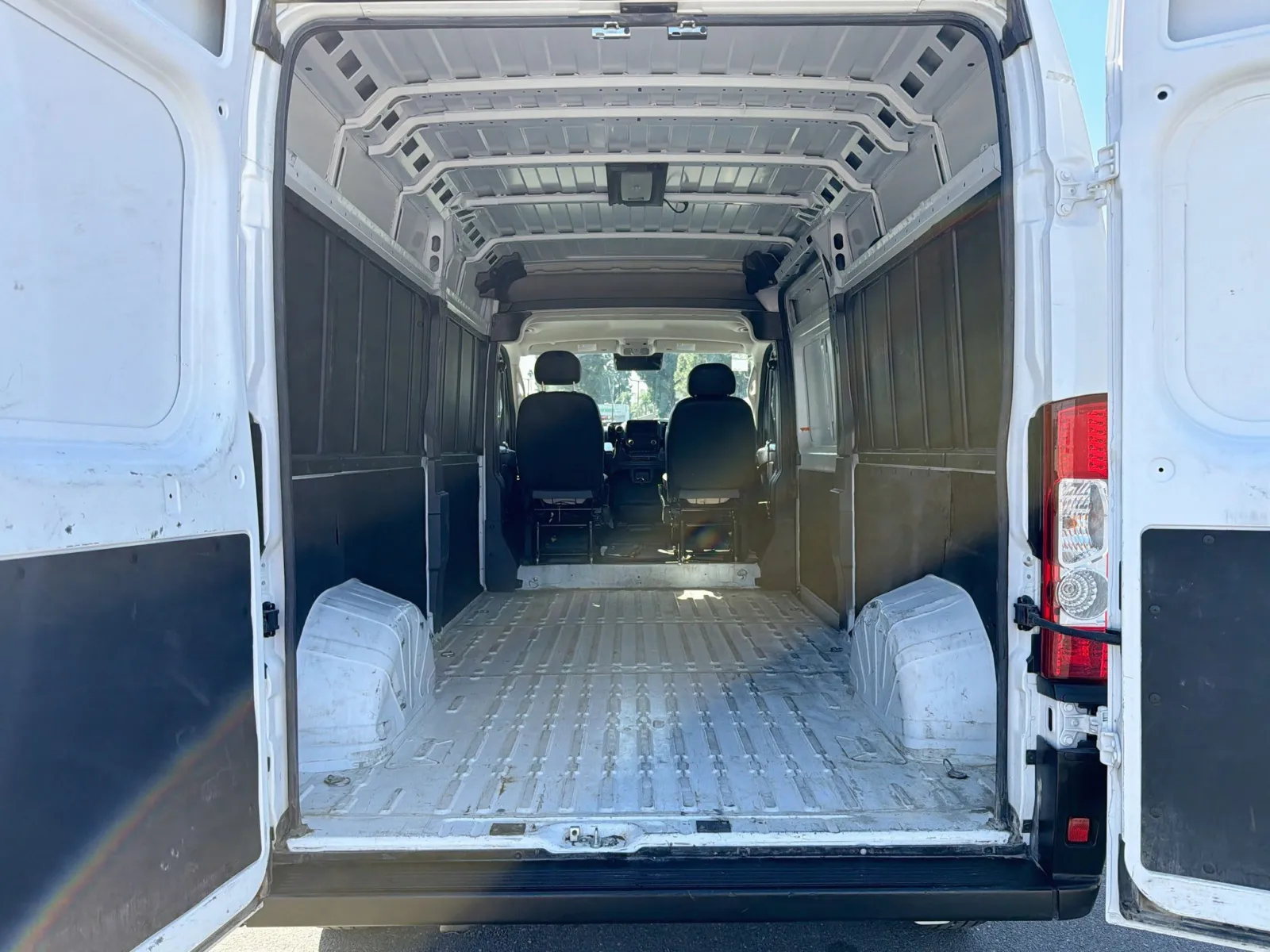 Ram ProMaster 2500 photo 14