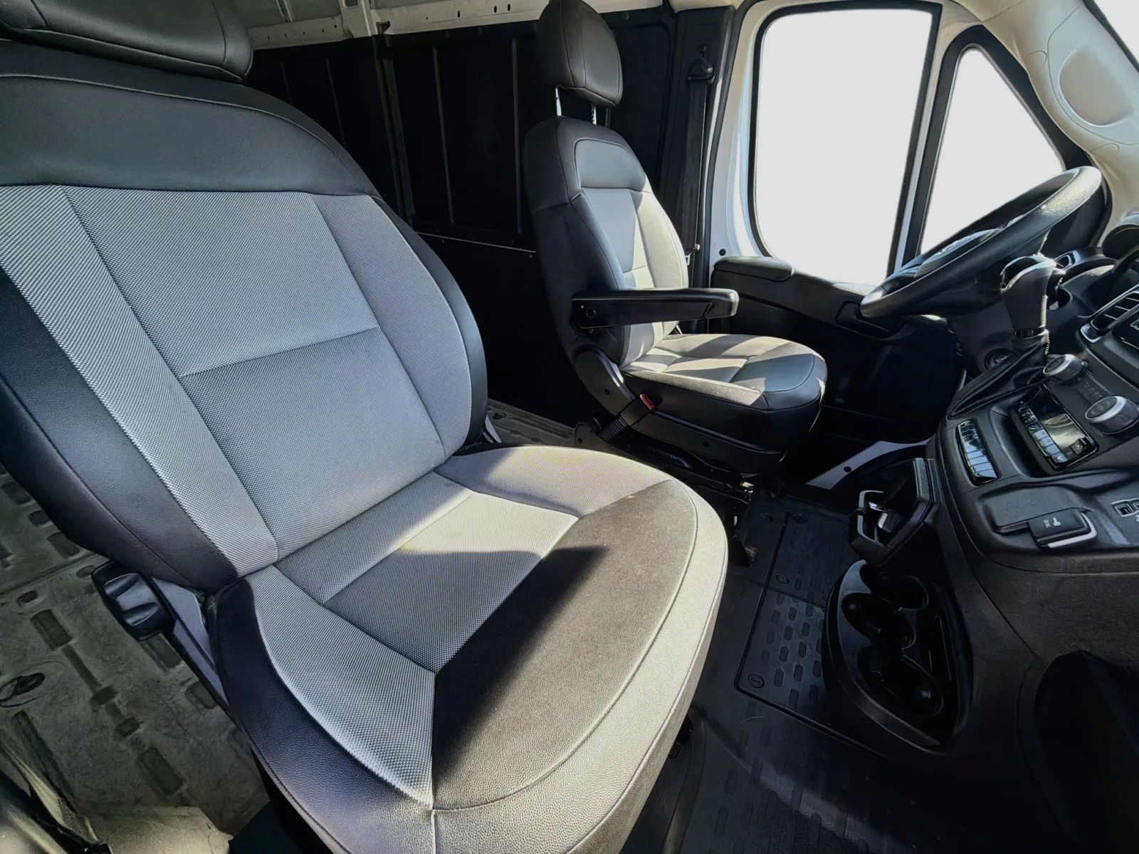 Ram ProMaster 2500 photo 13