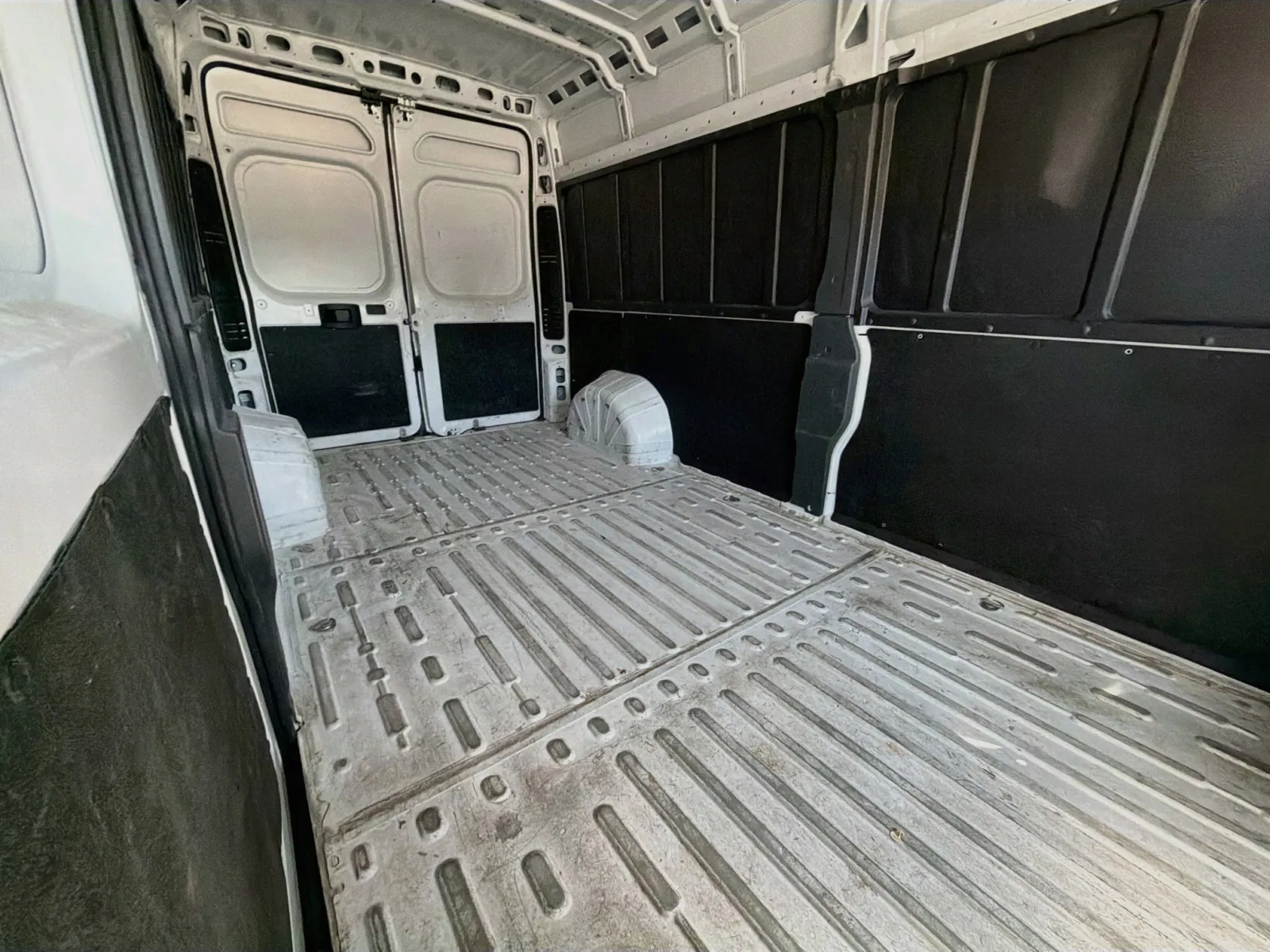Ram ProMaster 2500 photo 12