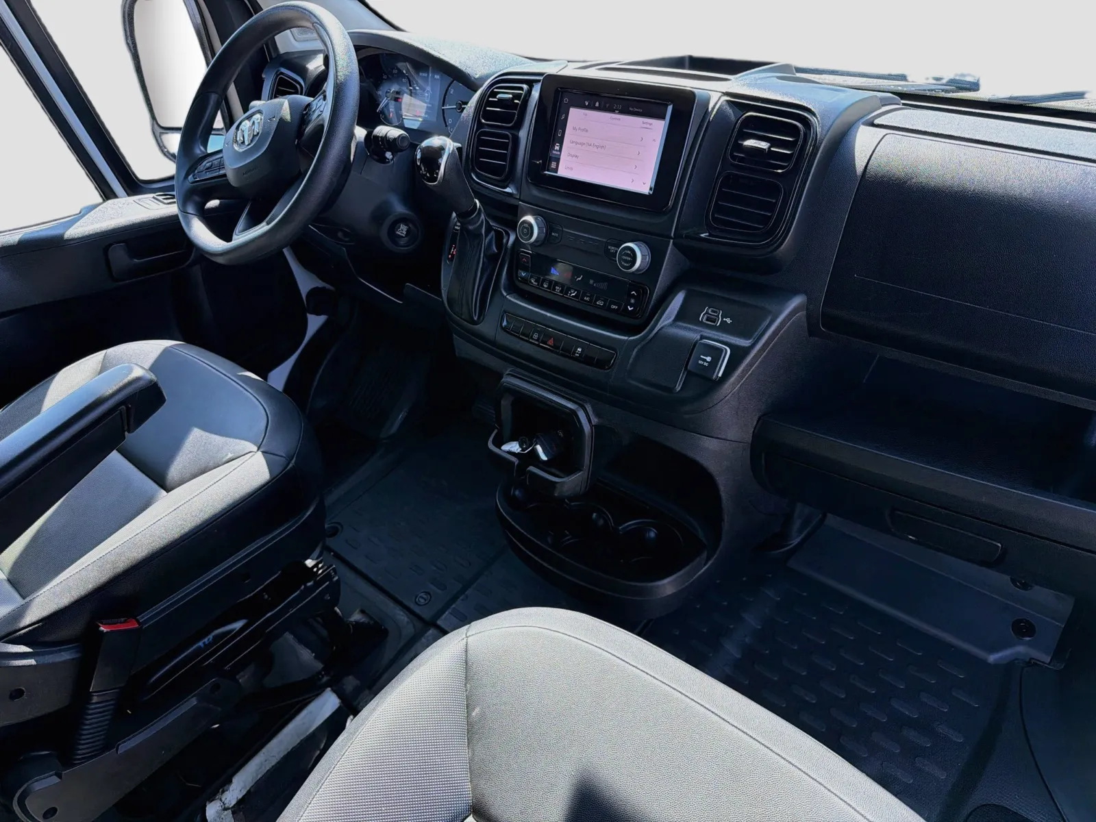 Ram ProMaster 2500 photo 11