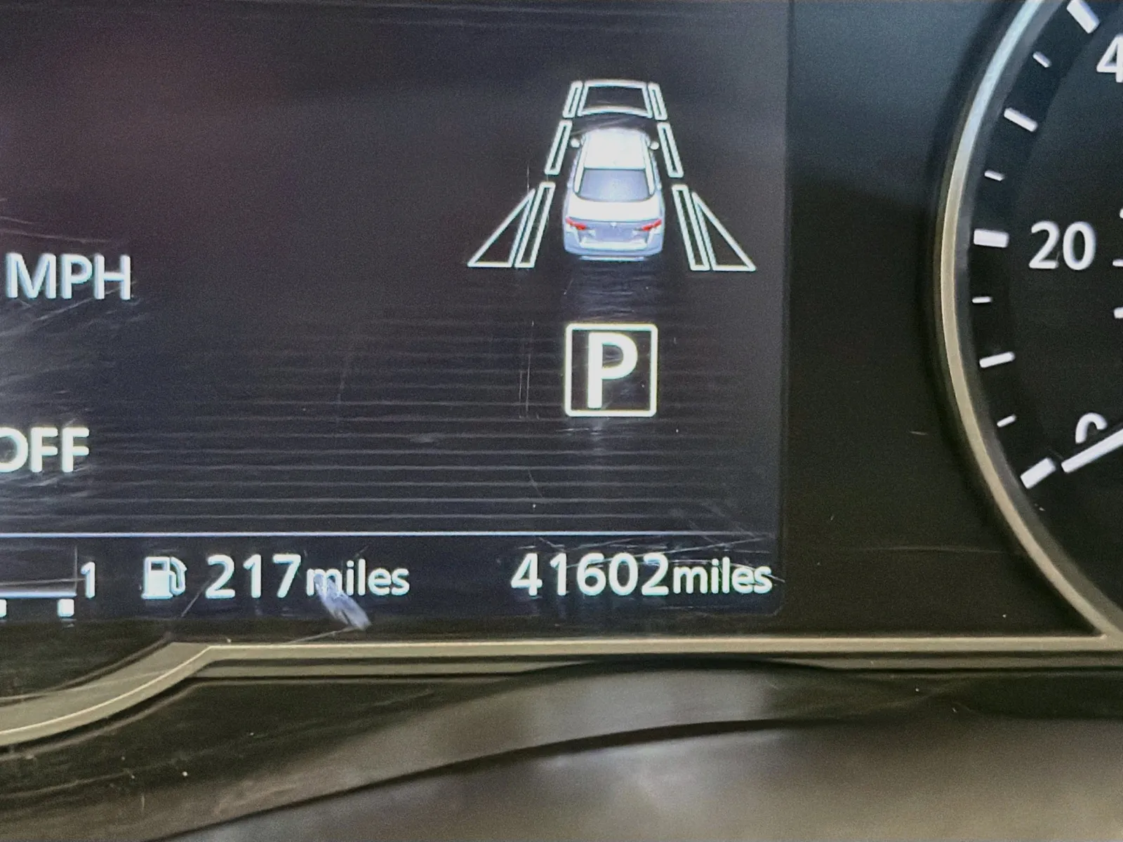 Nissan Versa photo 8