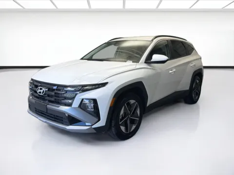 White 2025 Hyundai Tucson SEL for sale in Montclair, CA