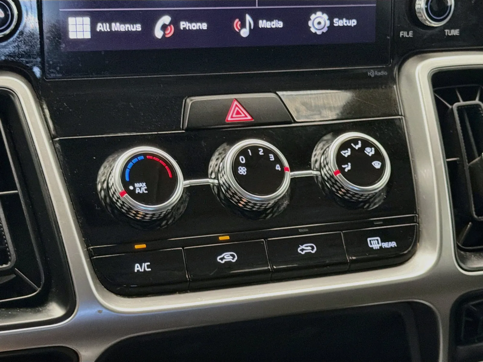 Kia Sorento photo 10