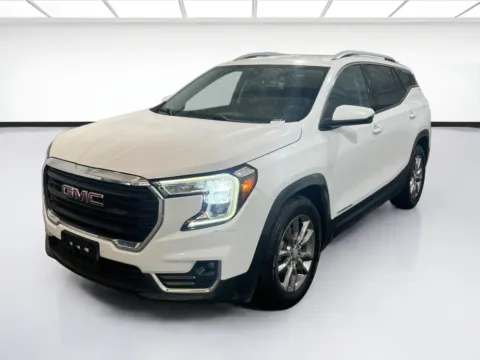 White 2022 GMC Terrain SLT for sale in Montclair, CA