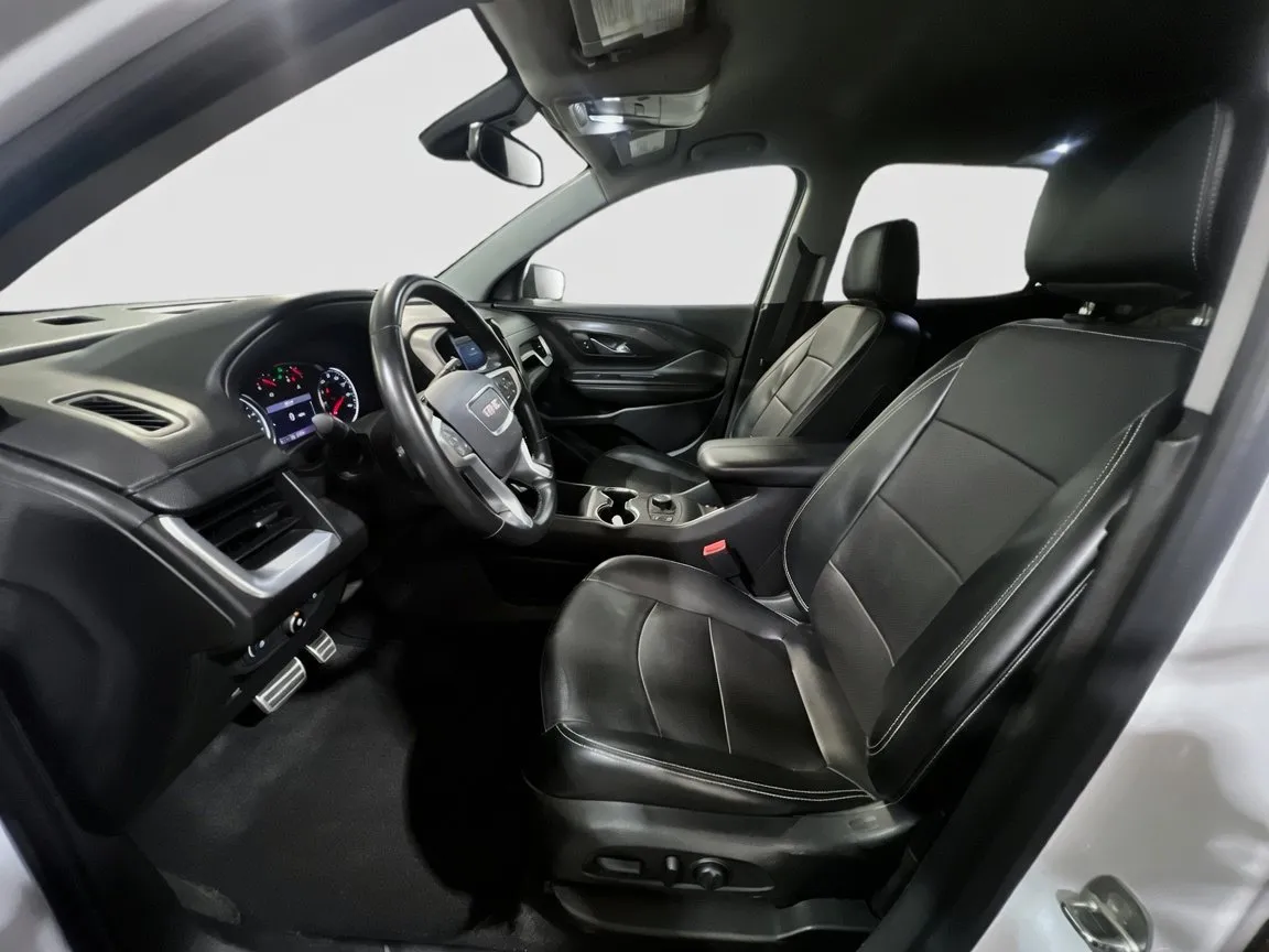 GMC Terrain photo 14