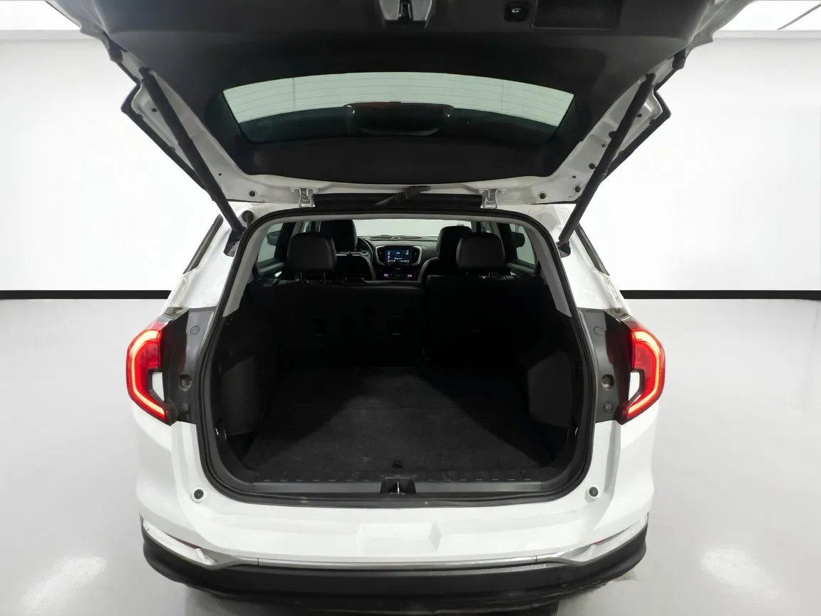 GMC Terrain photo 18