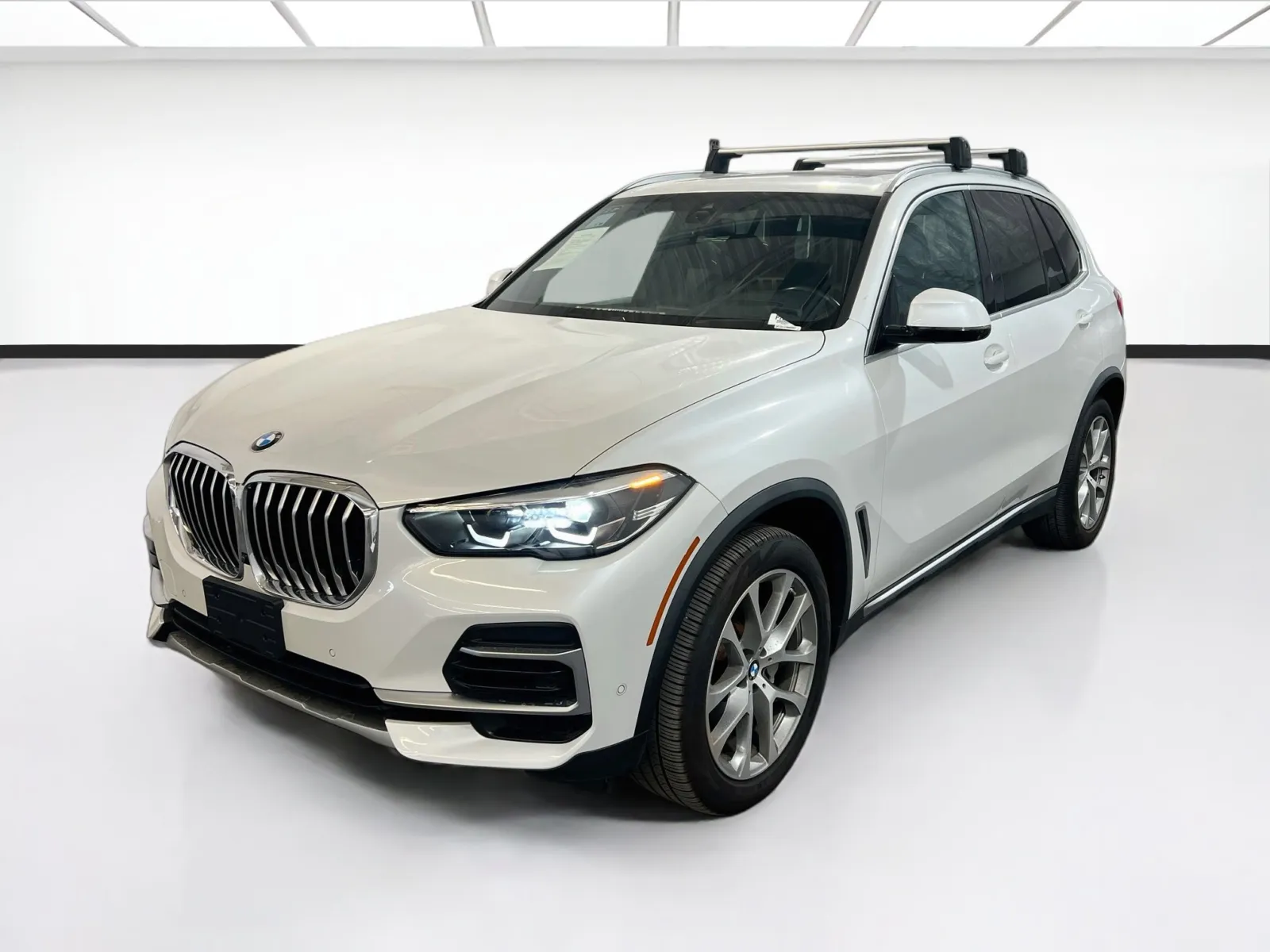 White 2023 BMW X5 40i for sale in Montclair, CA
