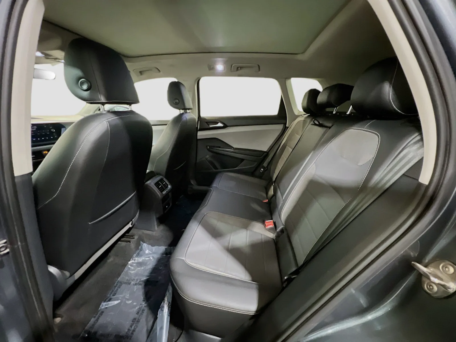 Volkswagen Taos photo 17