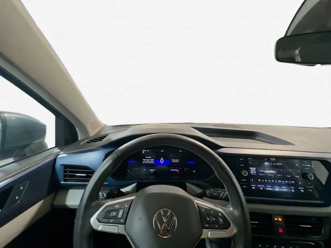 Volkswagen Taos photo 7