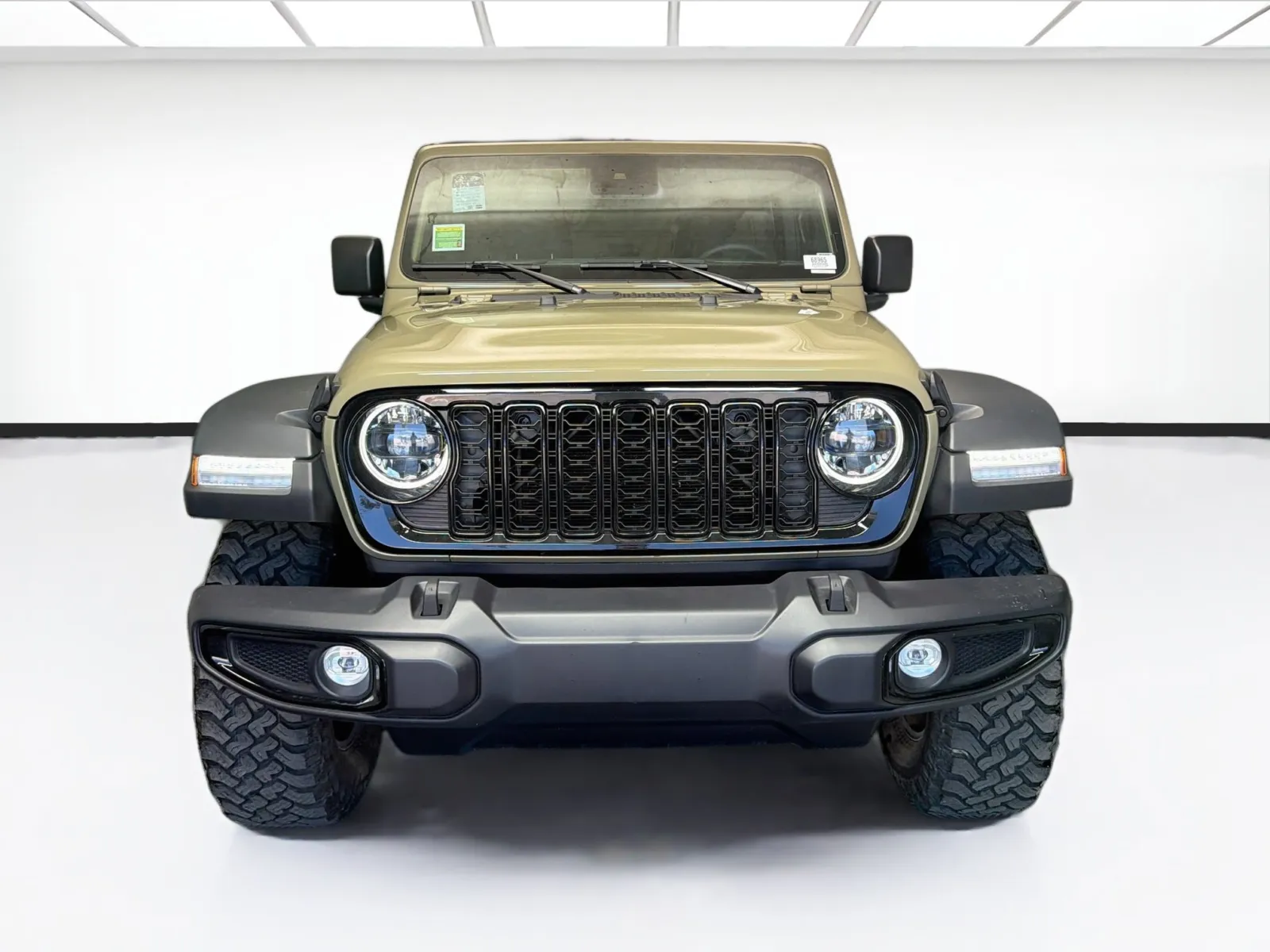 Jeep Wrangler photo 2
