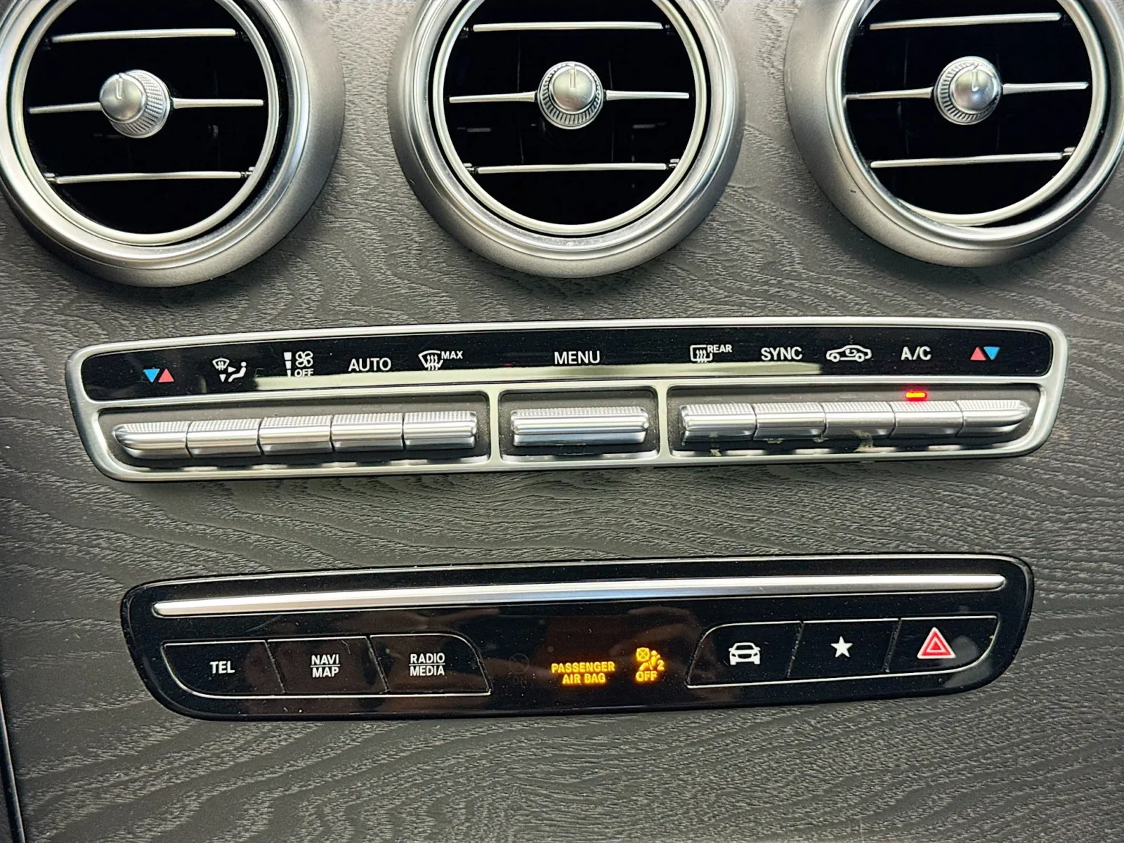 2021 Mercedes-Benz GLC Coupe GLC300 - Photo 10