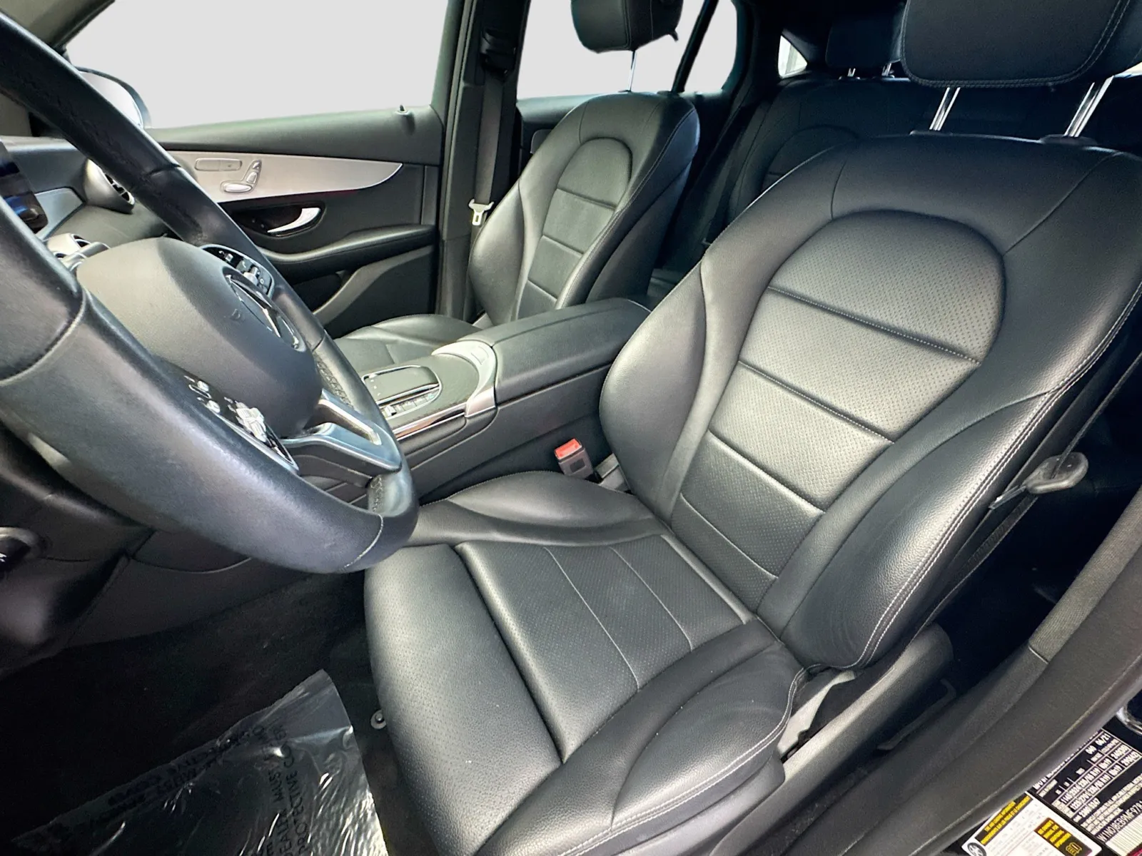 2021 Mercedes-Benz GLC Coupe GLC300 - Photo 11