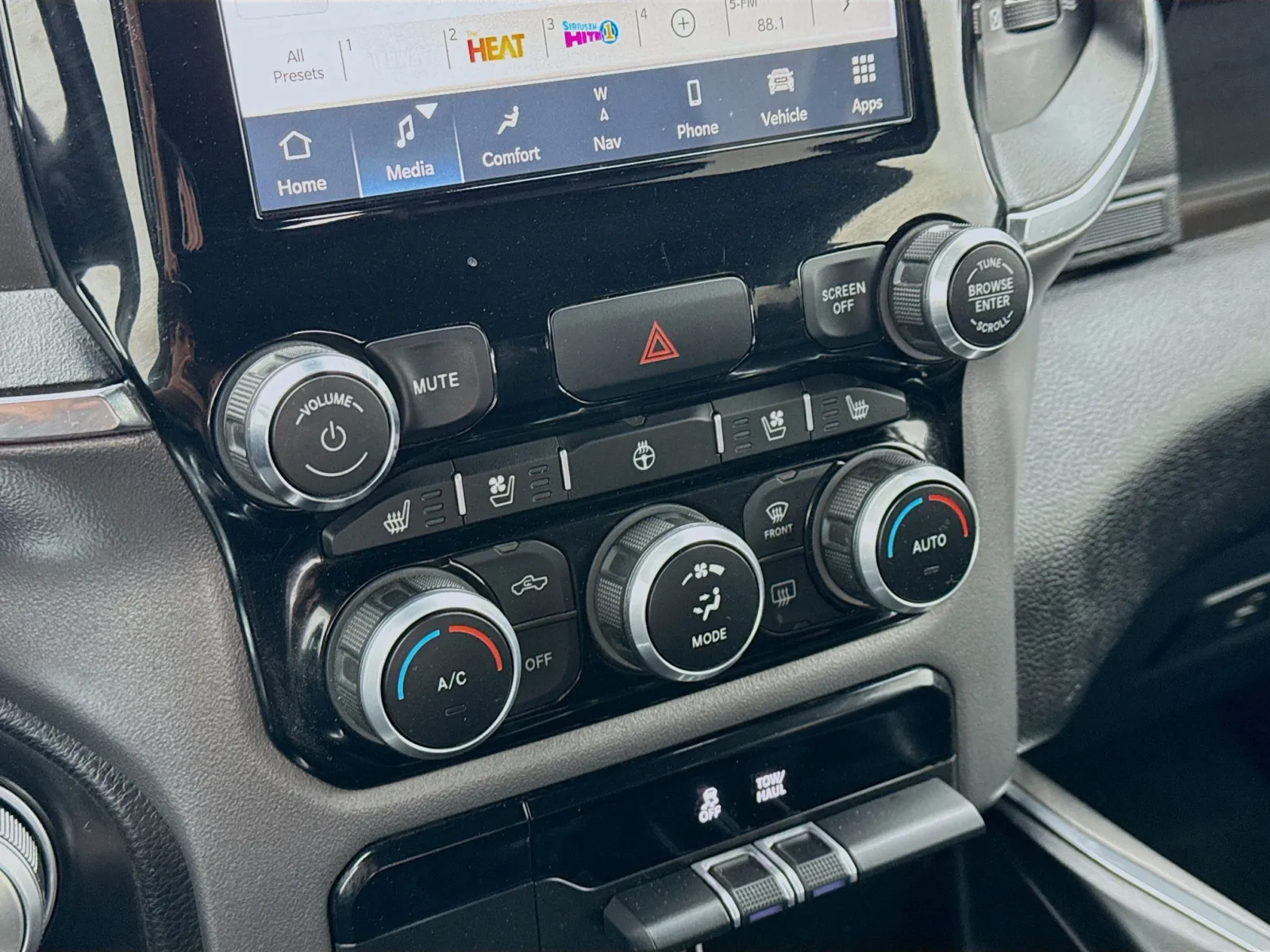 Ram 1500 photo 12