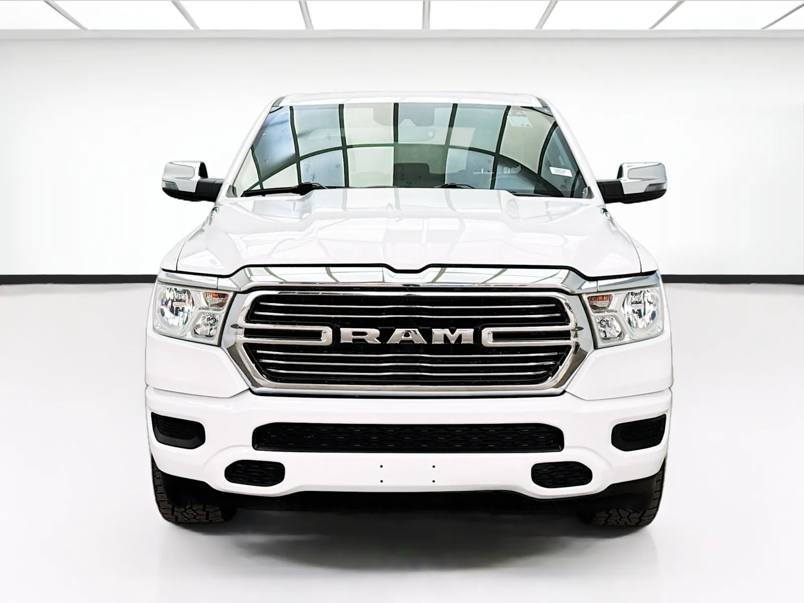 Ram 1500 photo 2