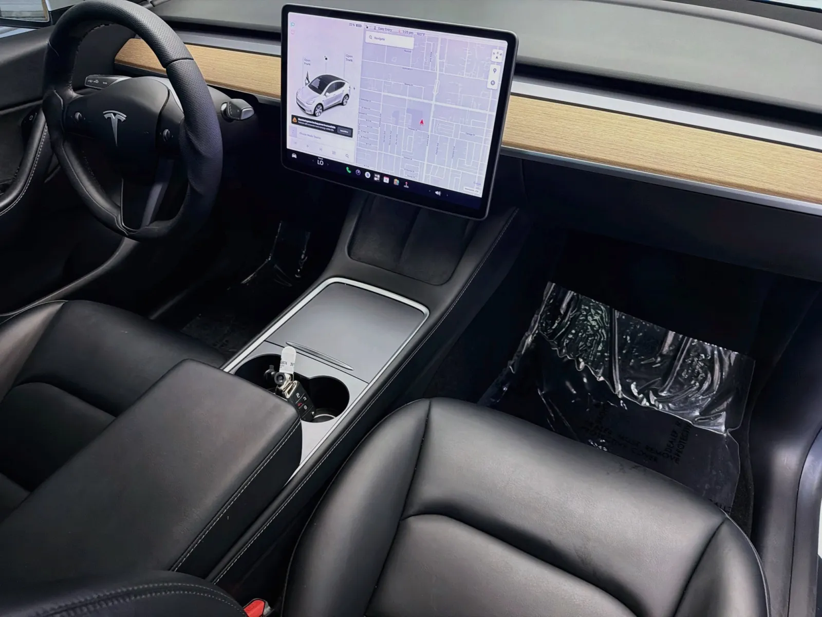 Tesla Model Y photo 12