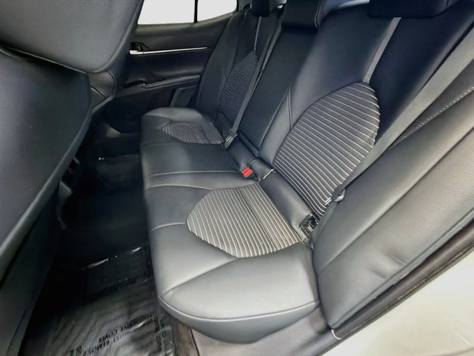 Toyota Camry photo 13