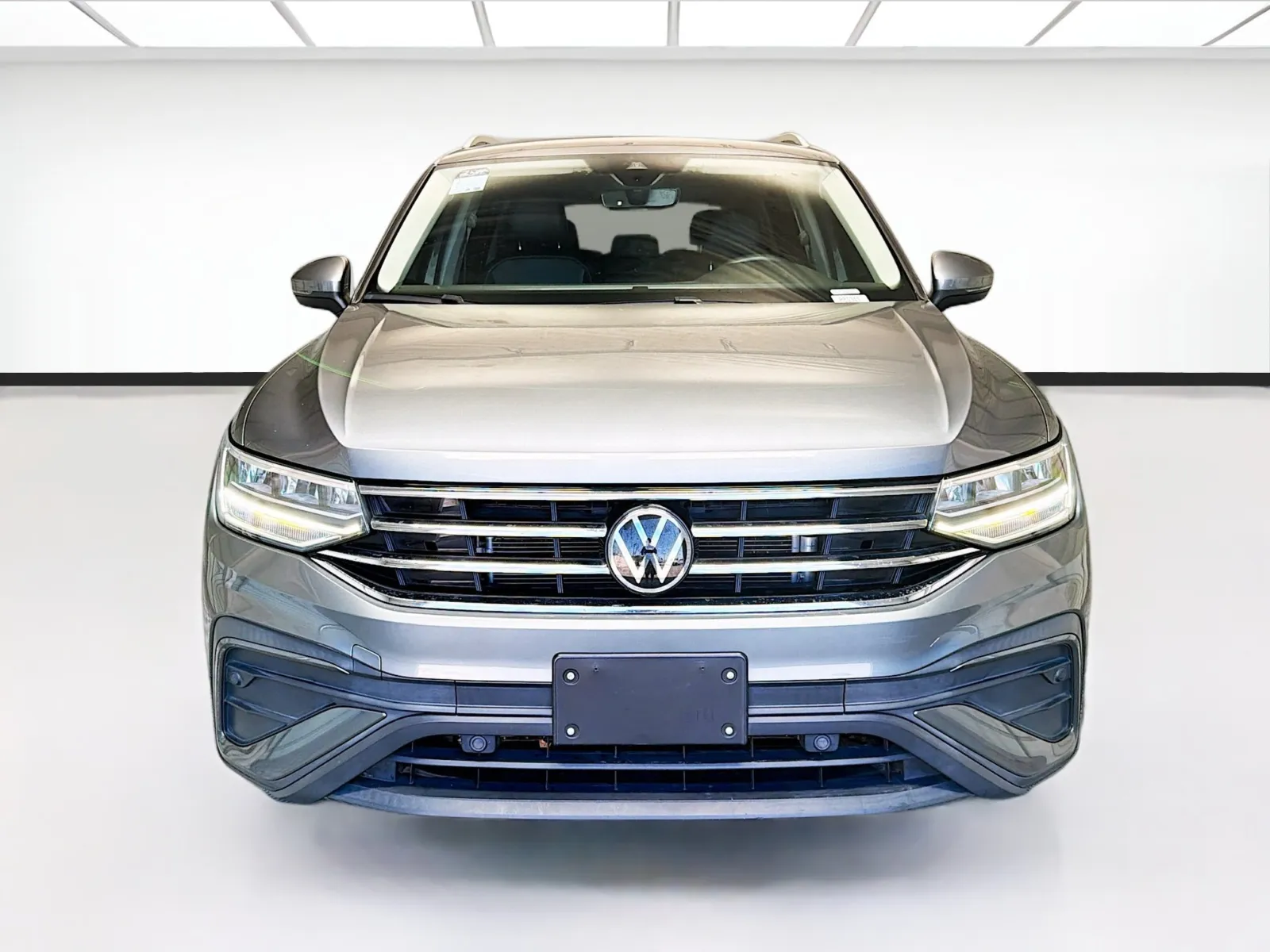 Volkswagen Tiguan photo 2