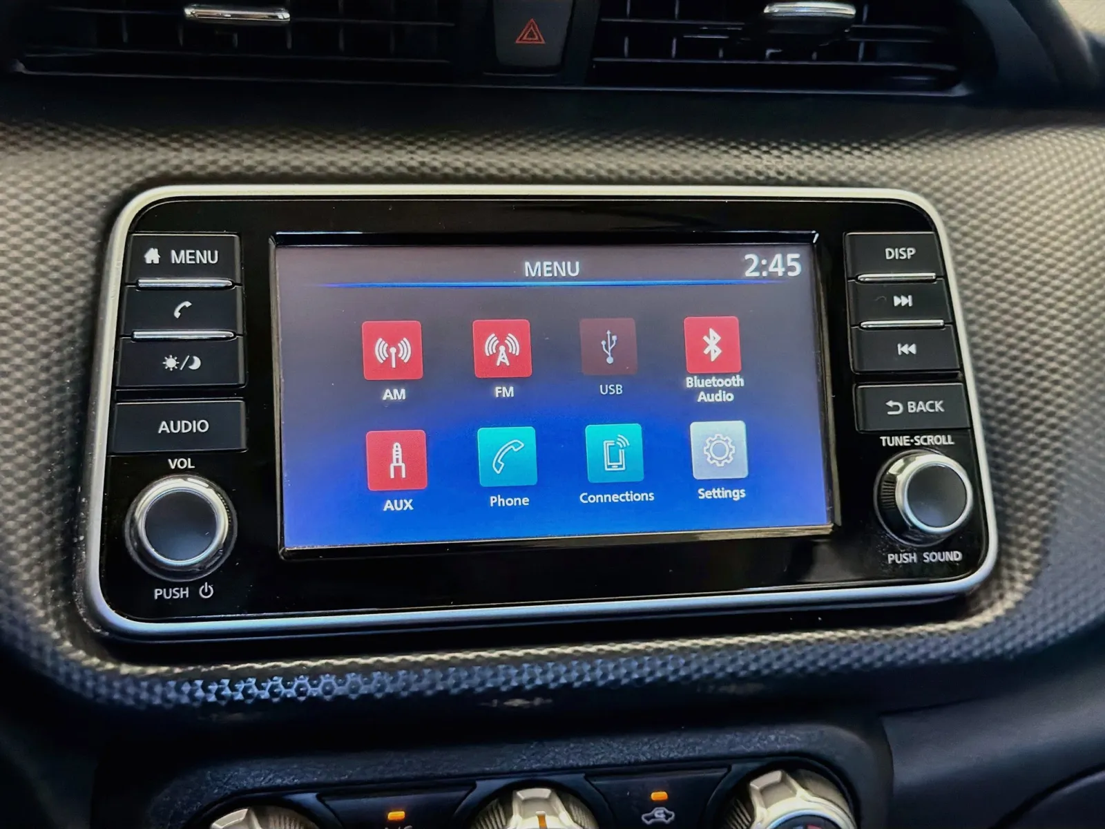 Nissan Kicks photo 9