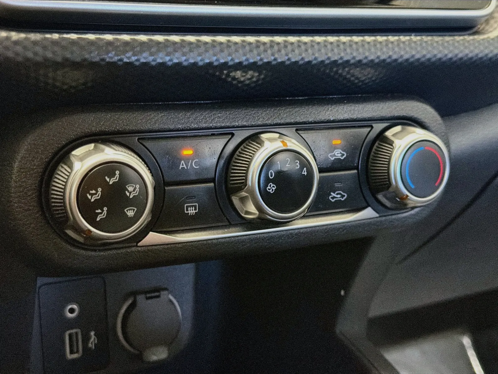 Nissan Kicks photo 10