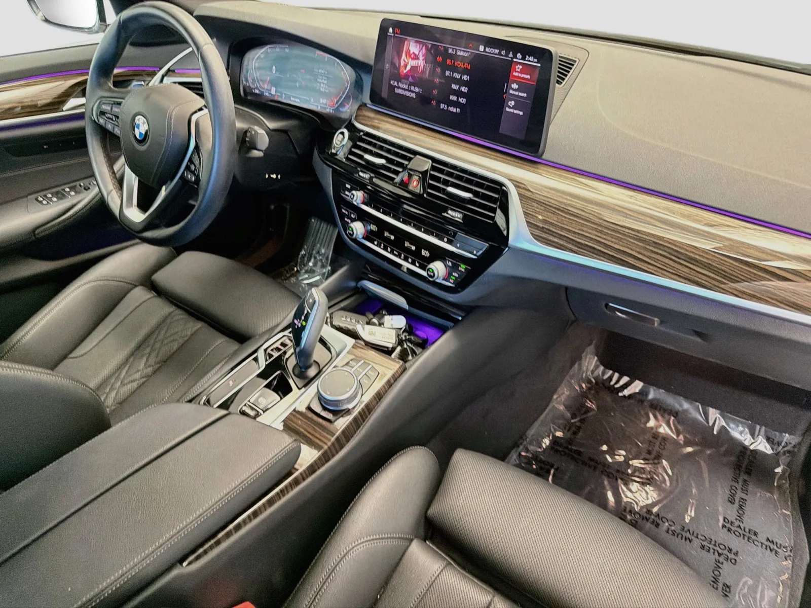 BMW 5 Series photo 12