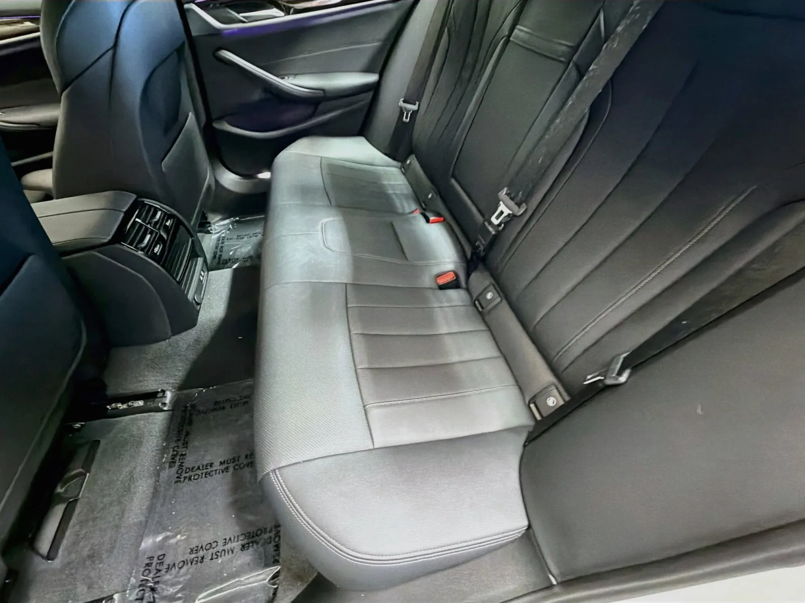 BMW 5 Series photo 13