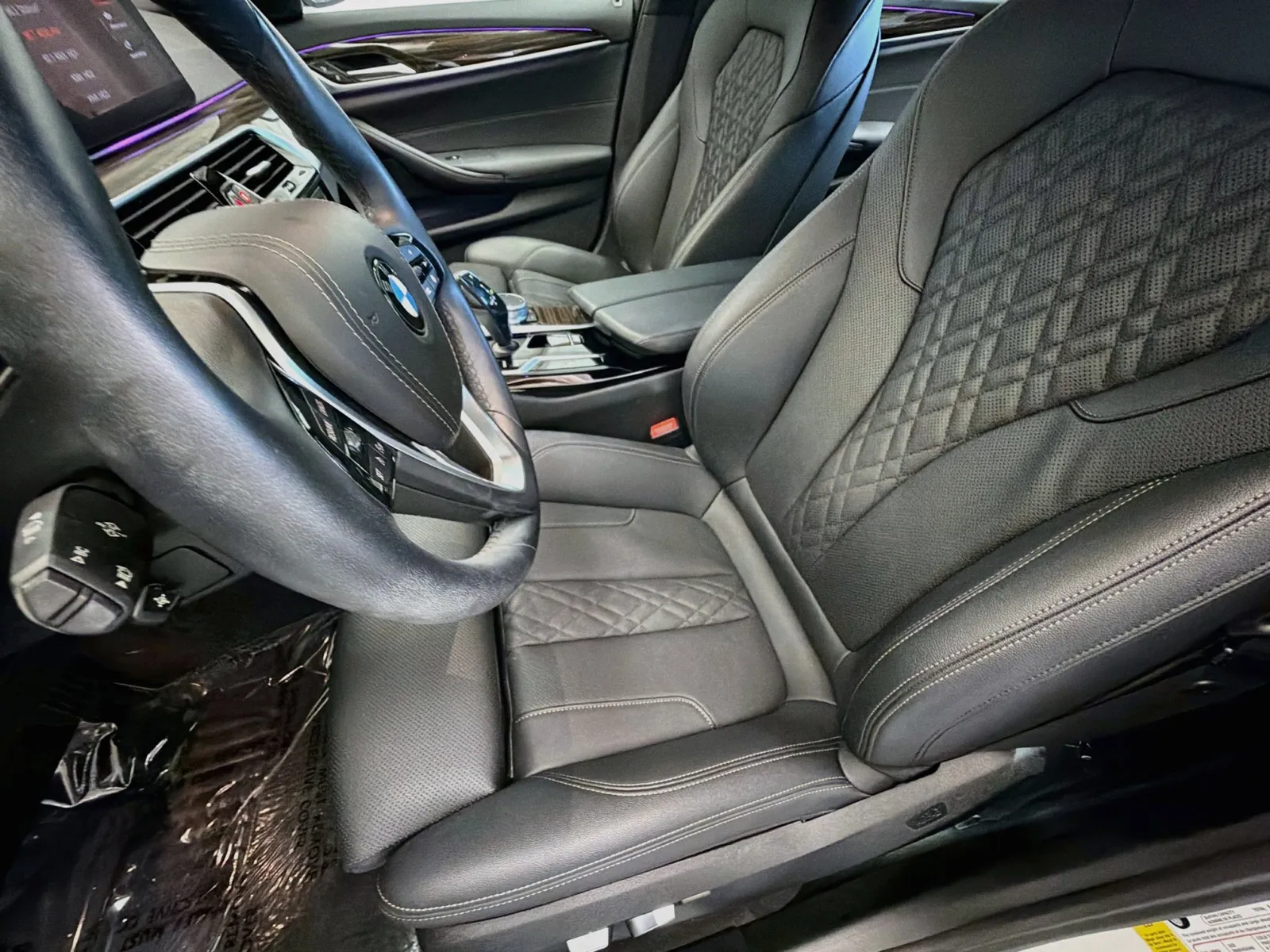 BMW 5 Series photo 11