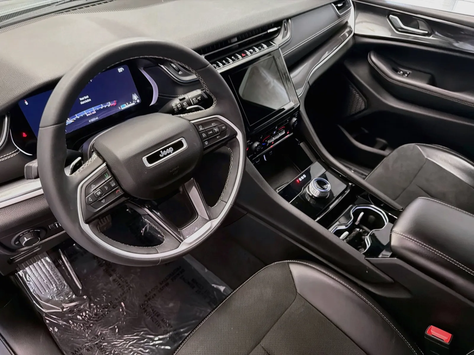Jeep Grand Cherokee L photo 7