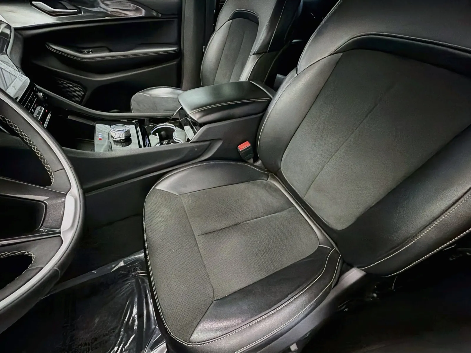 Jeep Grand Cherokee L photo 11