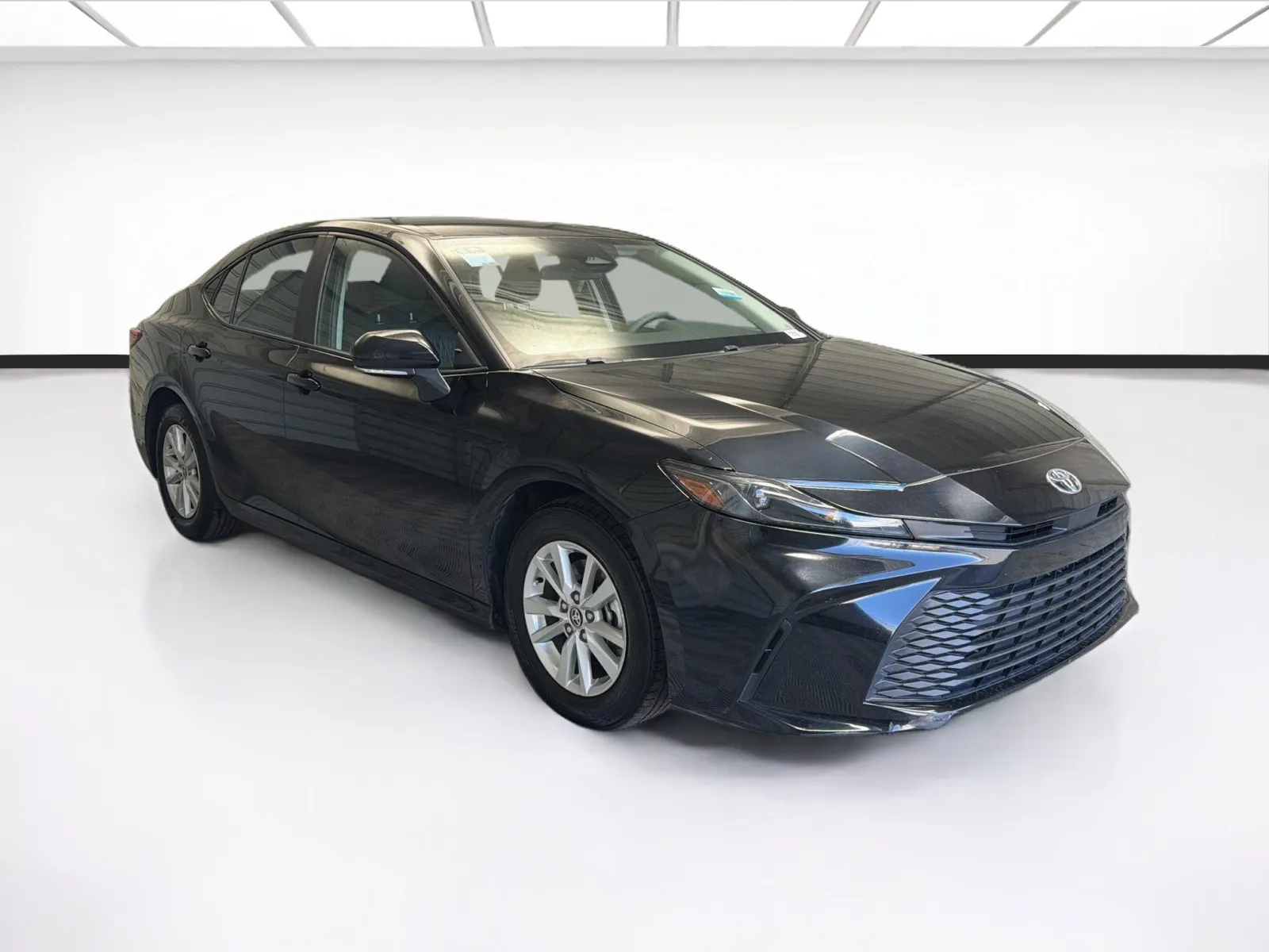 Toyota Camry photo 3