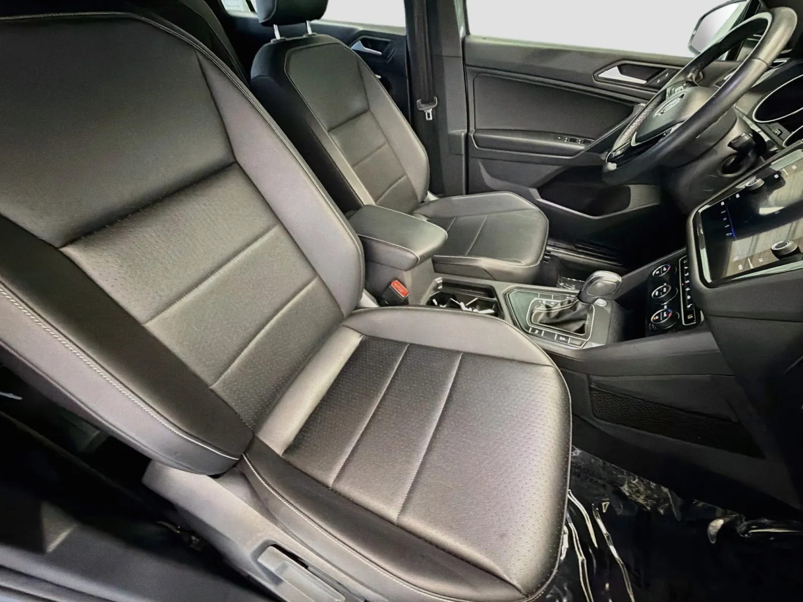 Volkswagen Tiguan photo 15