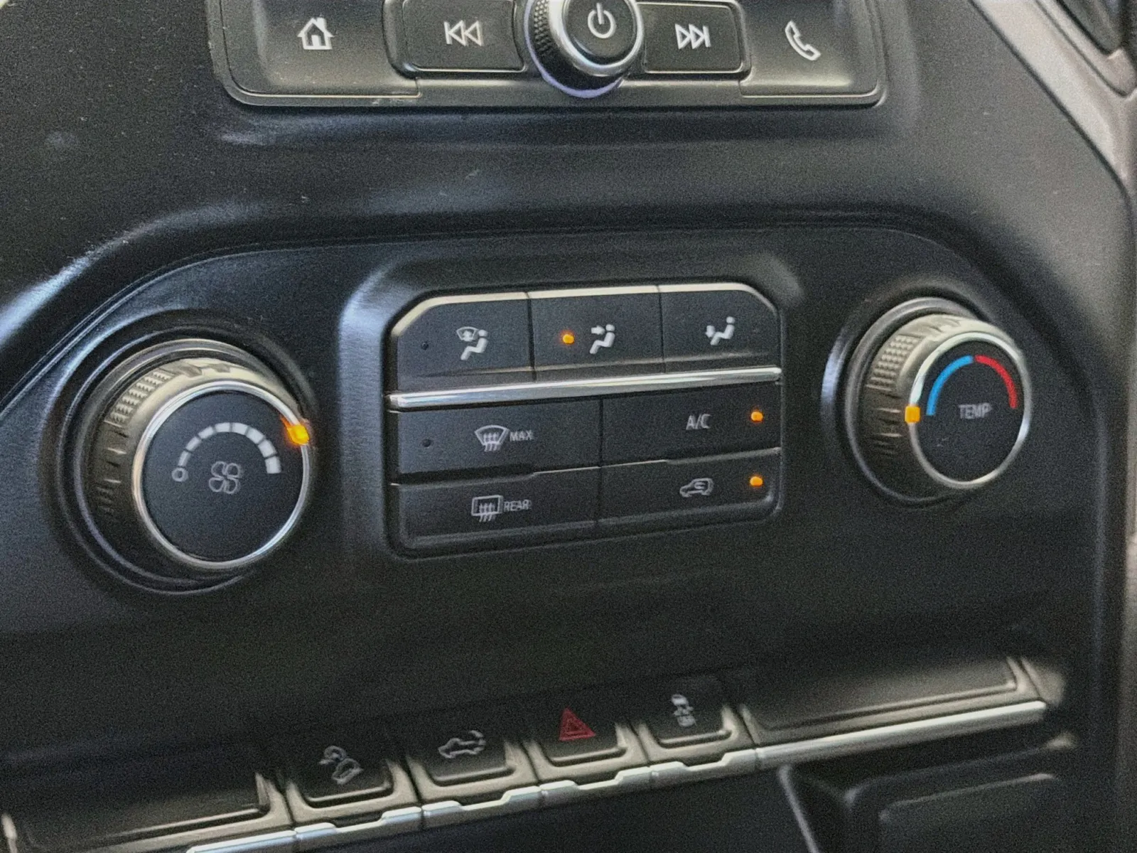 Chevrolet Silverado photo 10