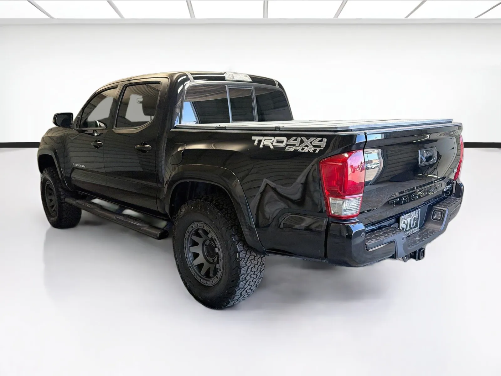 Toyota Tacoma photo 6
