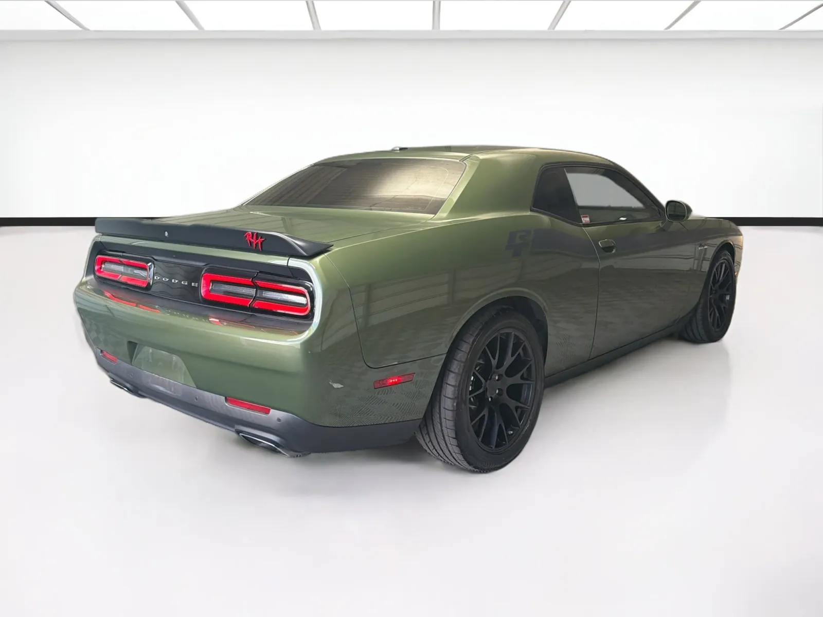 Dodge Challenger photo 4