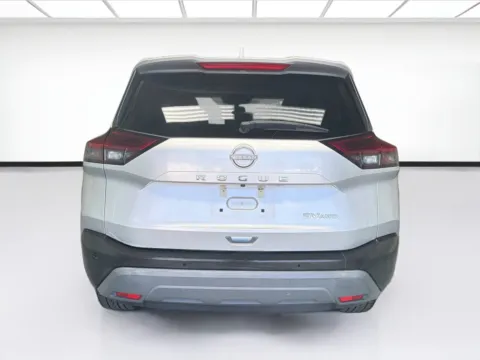 More photos of 2022 Nissan Rogue SV at STG Montclair, CA
