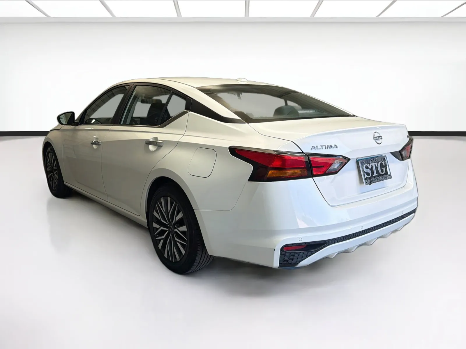 Nissan Altima photo 6