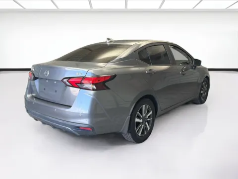 More photos of 2021 Nissan Versa 1.6 SV at STG Montclair, CA