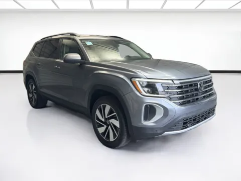 Another view of 2025 Volkswagen Atlas SE w/Tech for sale in Montclair, CA at STG Montclair