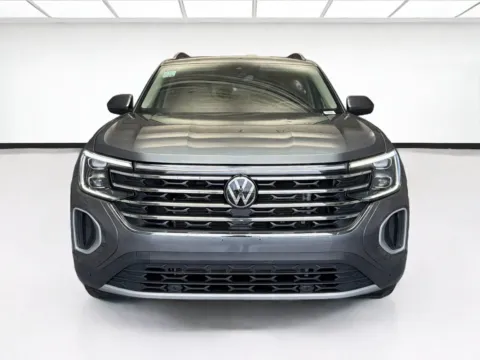 Photos of 2025 Volkswagen Atlas SE w/Tech for sale in Montclair, CA at STG Montclair