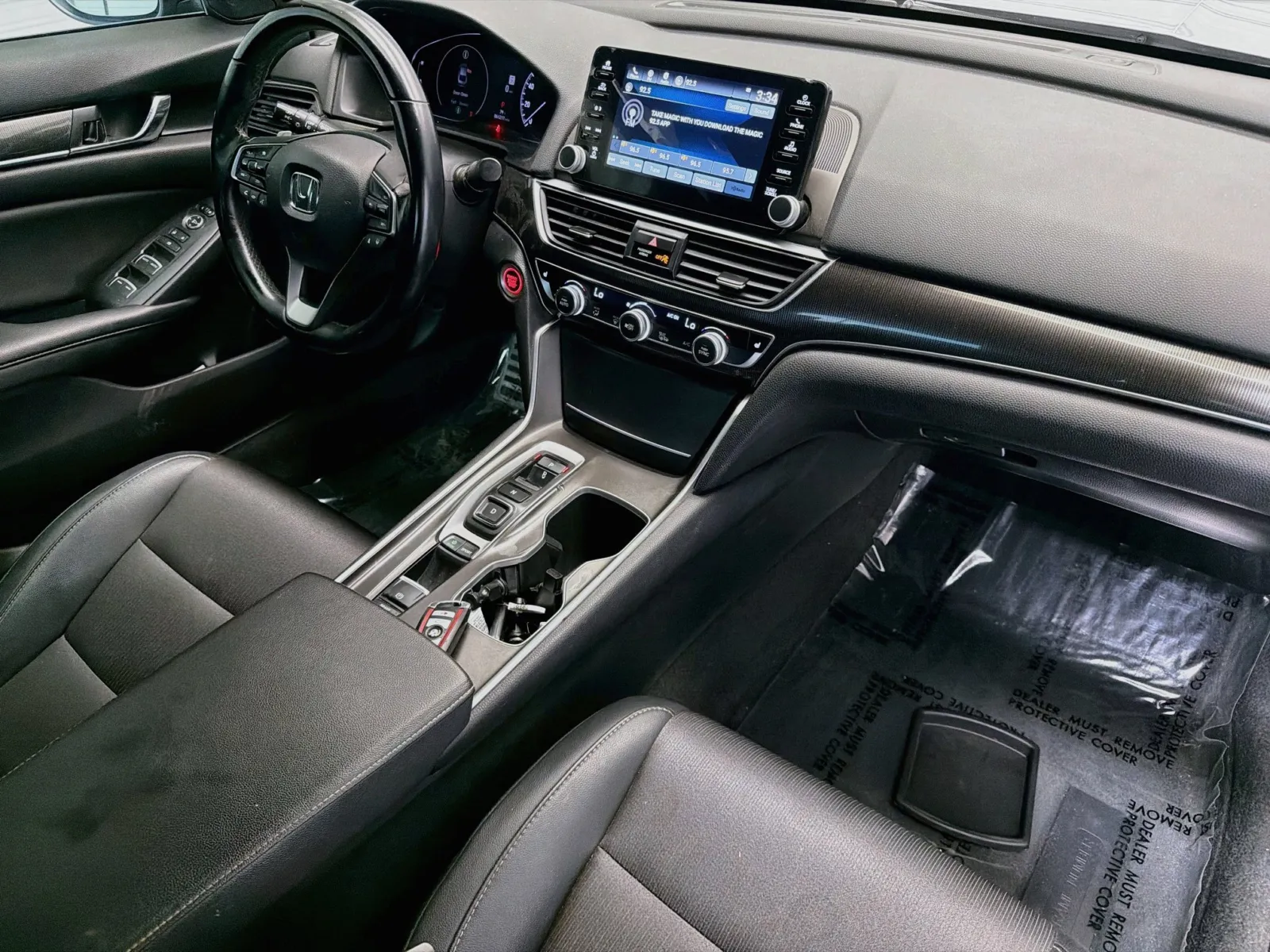 Honda Accord photo 12