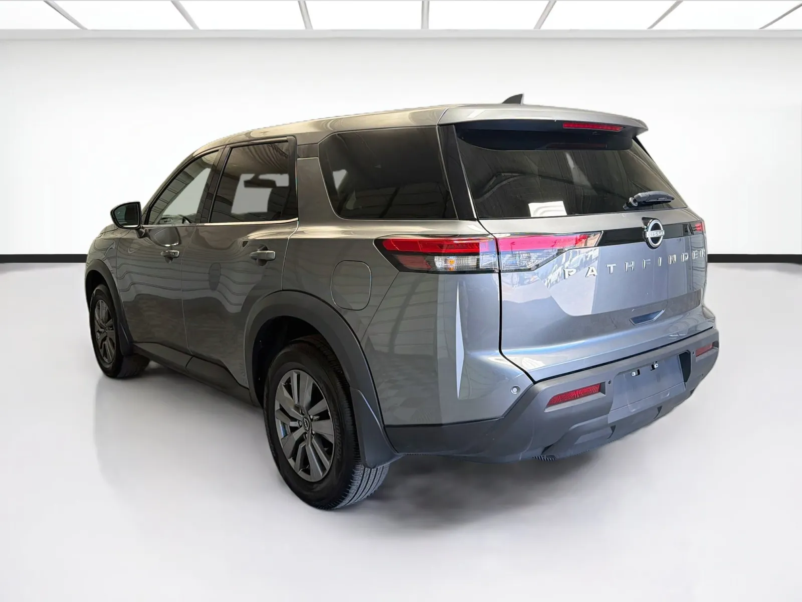Nissan Pathfinder photo 6